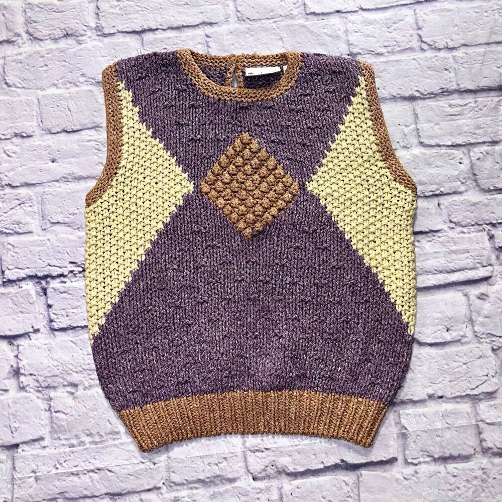Exclusive Imports Women's Argyle Knit Sweater Vest Crew Neck Sleeveless L